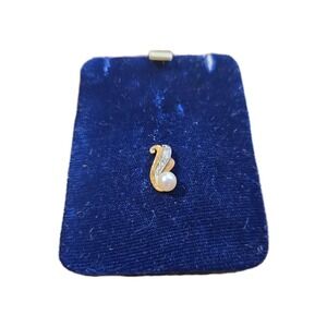 Vintage 14k Yellow Gold pendant with Pearl